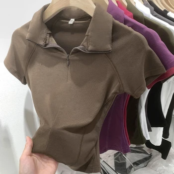 Летние женские короткие футболки с воротником-поло на молнии, новинка 2023 года, повседневные облегающие рубашки с коротким рукавом, корейские шикарные топы для женщин
